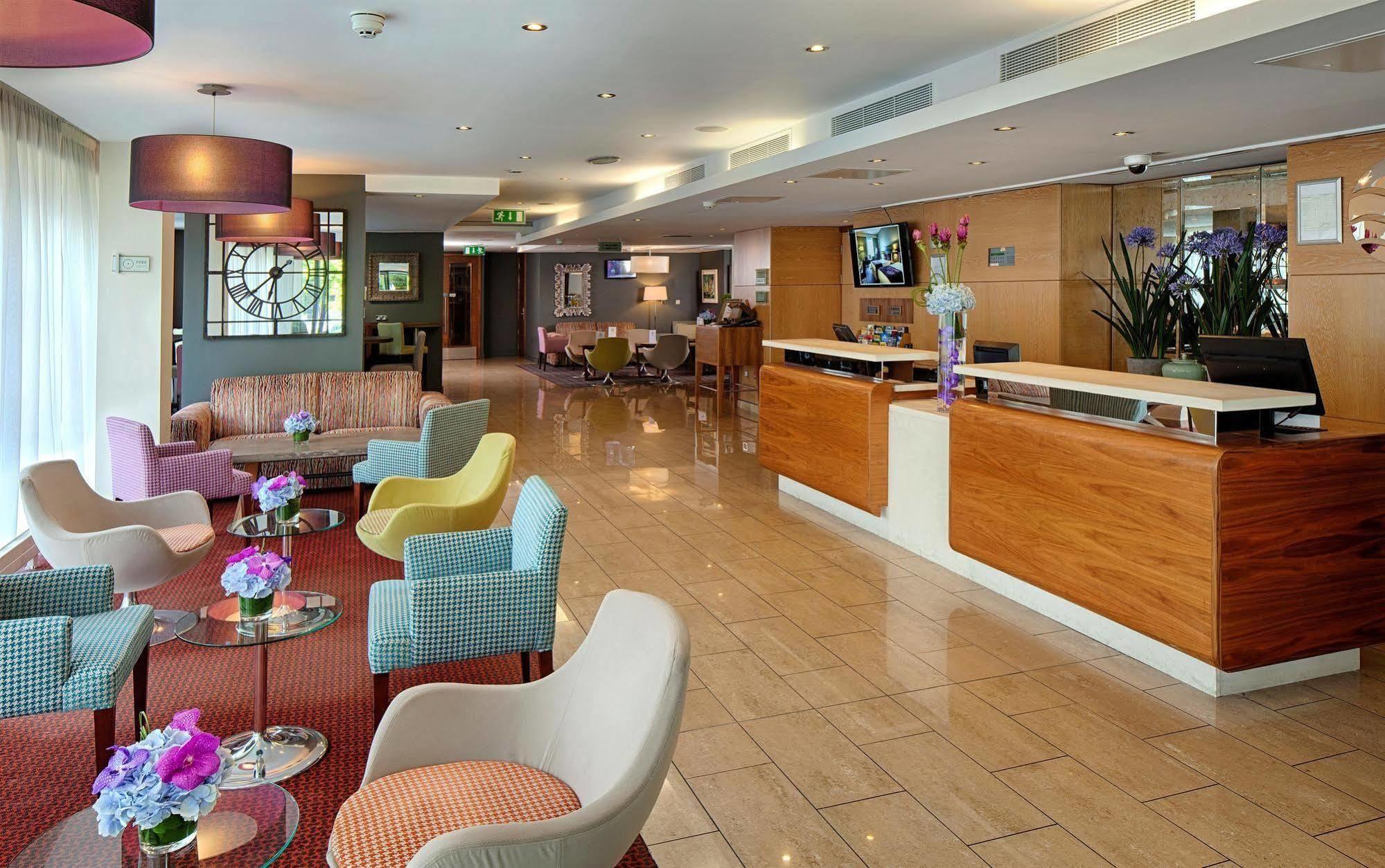 The Address Citywest Eksteriør bilde
